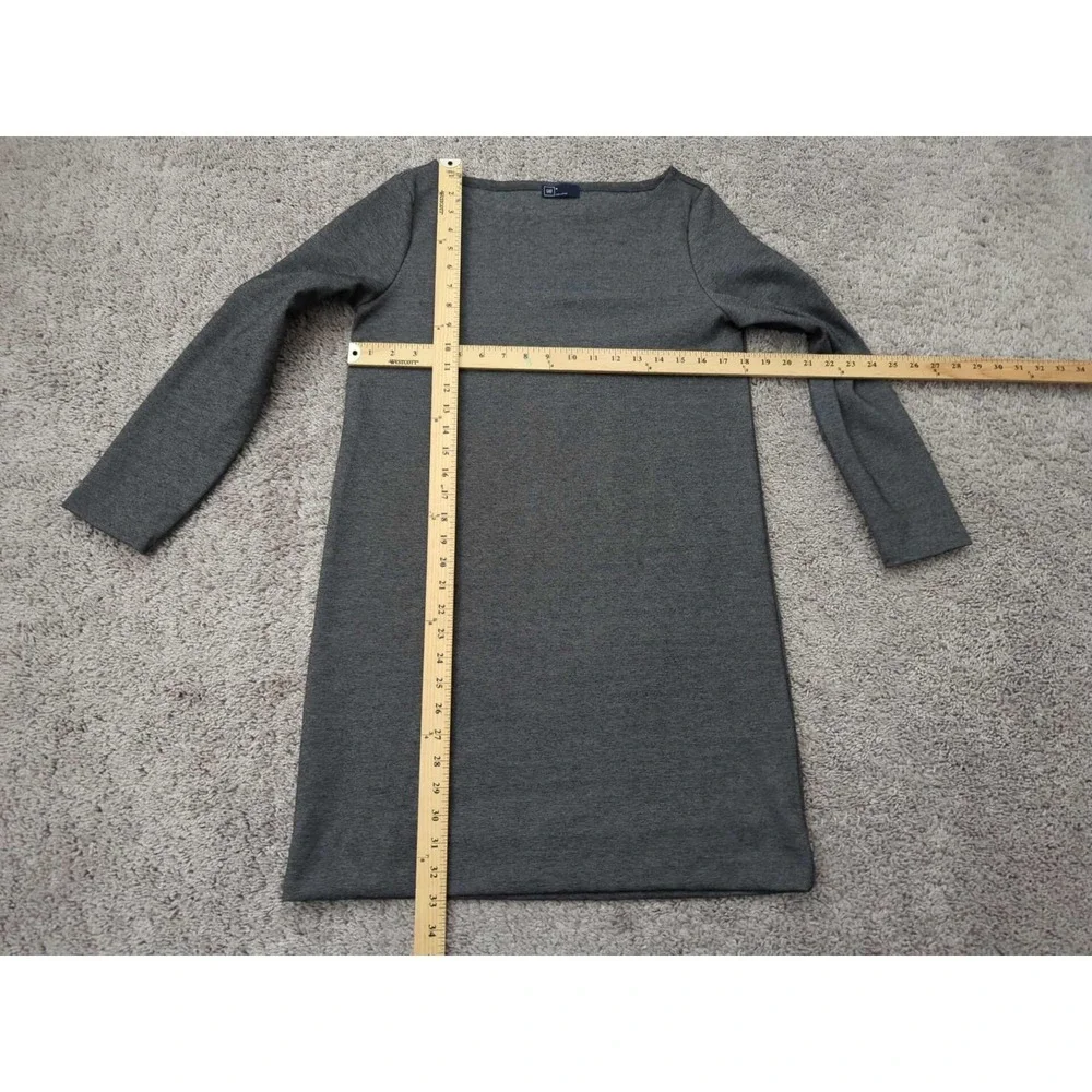 GAP Shift Dress Womens‎ Medium Gray Long Sleeve Boatneck Knit Mini Casual